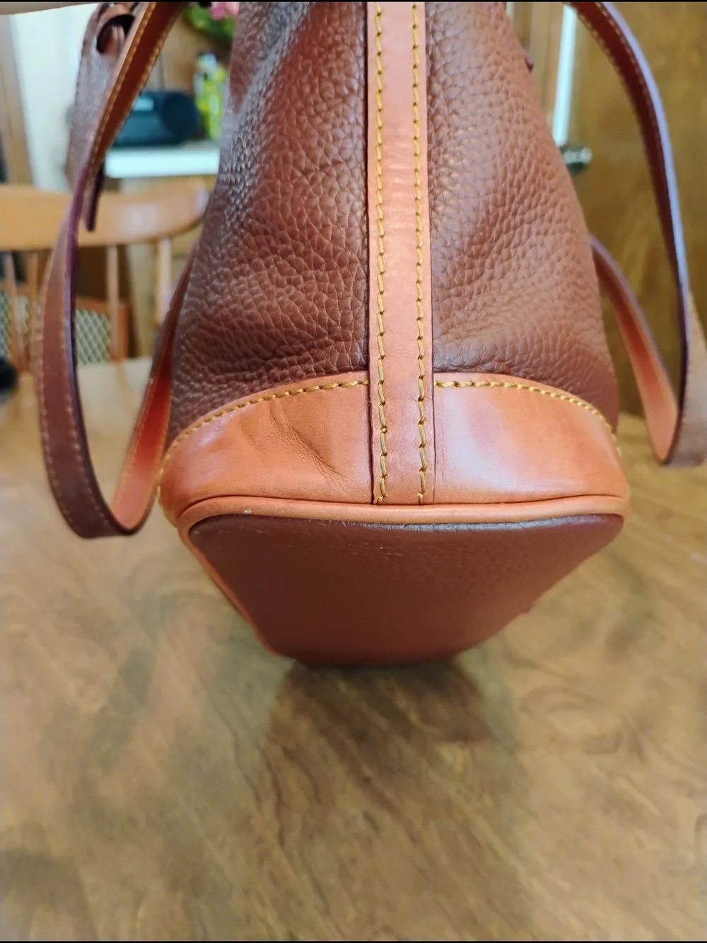 Dooney & Bourke 